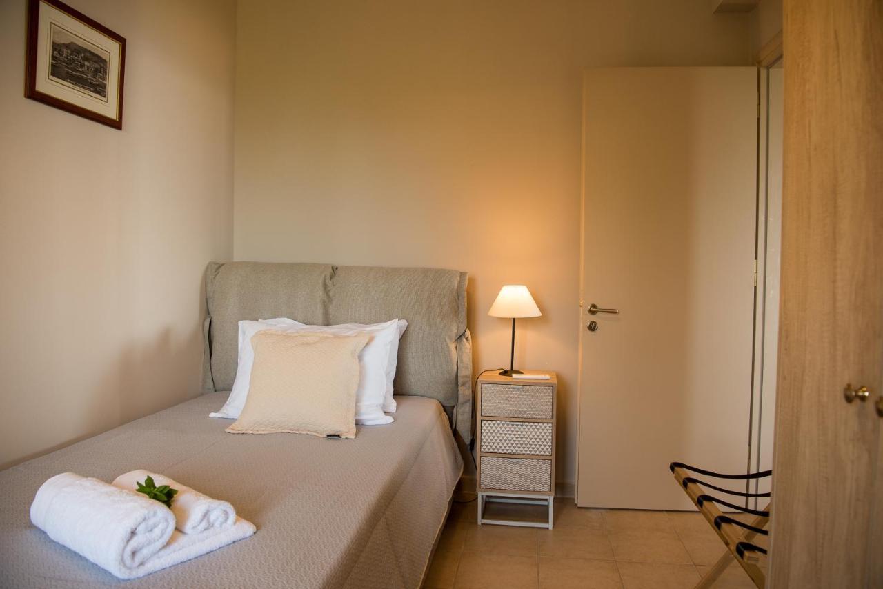 Akrotiri Sea View Suites Екстер'єр фото