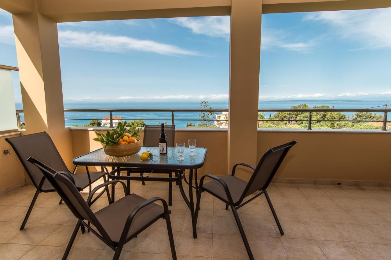 Akrotiri Sea View Suites Екстер'єр фото